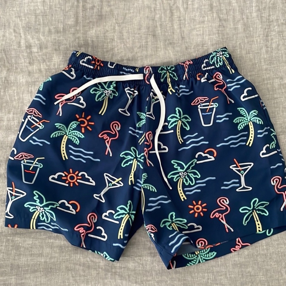 NWOT. Chubbies Neon Lights Trunks. Sz: L. 5.5 inseam.